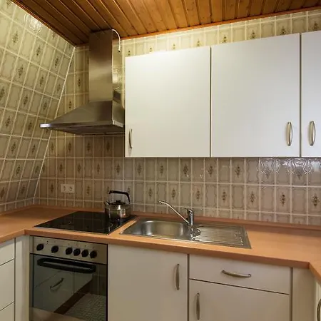 Ferienwohnungen Casa Ri Лайвен Номер фото